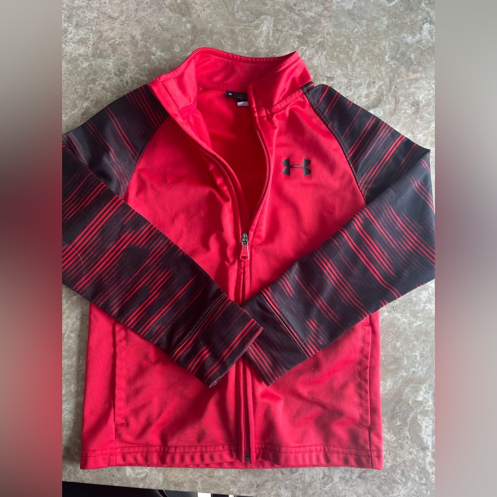 ✨ Youth Size 6 Under Armour Zip Up ✨